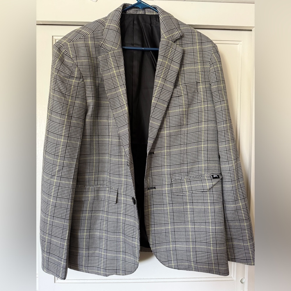 Stussy Gray Sport Coat with Classic Plaid Design